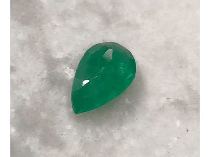 1.77ct Velvet Green Zambian Emerald , 100% Natural Earth Mined Gem. - SMSGEMS 