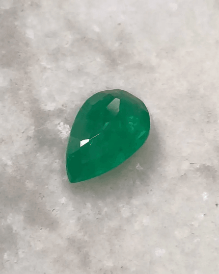 1.77ct Velvet Green Zambian Emerald , 100% Natural Earth Mined Gem. - SMSGEMS 