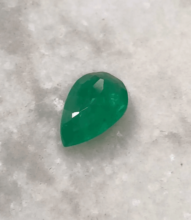1.77ct Velvet Green Zambian Emerald , 100% Natural Earth Mined Gem. - SMSGEMS 
