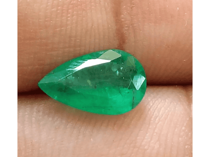 1.77ct Velvet Green Zambian Emerald , 100% Natural Earth Mined Gem. - SMSGEMS 