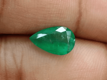 1.77ct Velvet Green Zambian Emerald , 100% Natural Earth Mined Gem. - SMSGEMS 