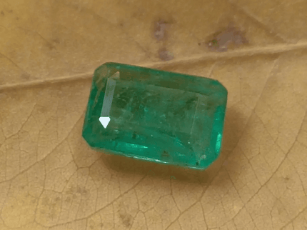 1.80ct Velvet Green Zambian Emerald , 100% Natural Earth Mined Gem. - SMSGEMS 