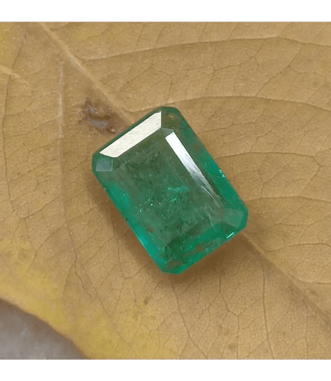 1.80ct Velvet Green Zambian Emerald , 100% Natural Earth Mined Gem. - SMSGEMS 