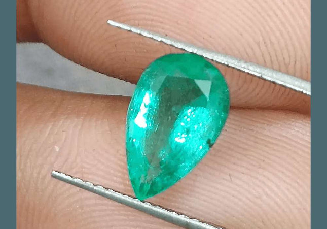 1.81ct Medium Intense Green Emerald, Natural Gemstone - SMSGEMS 
