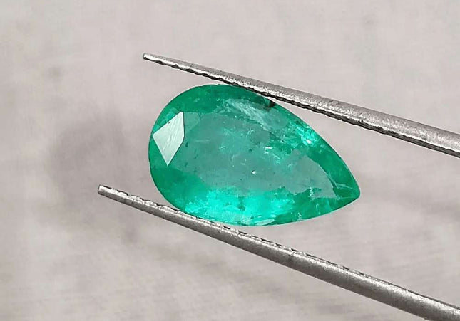 1.81ct Medium Intense Green Emerald, Natural Gemstone - SMSGEMS 