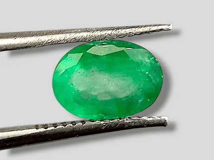 1.81ct Vivid Green Emerald, Natural Gemstone - SMSGEMS 