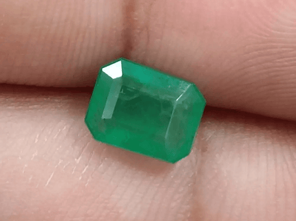 1.82ct Zambian Emerald , 100% Natural Earth Mined Gem. - SMSGEMS 
