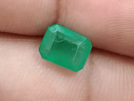 1.82ct Zambian Emerald , 100% Natural Earth Mined Gem. - SMSGEMS 