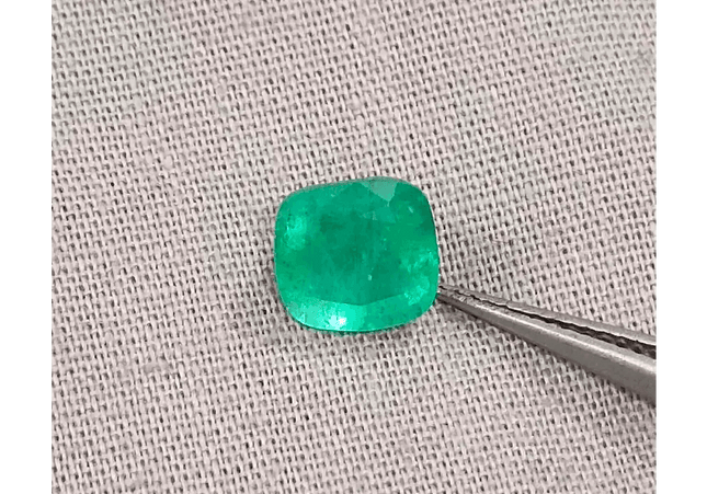 1.82ct Zambian Emerald, Natural Gemstone - SMSGEMS 