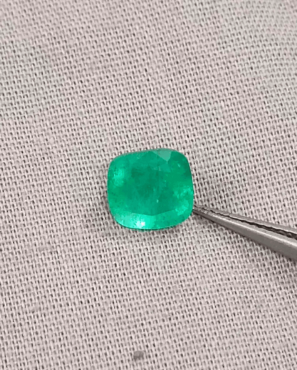 1.82ct Zambian Emerald, Natural Gemstone - SMSGEMS 