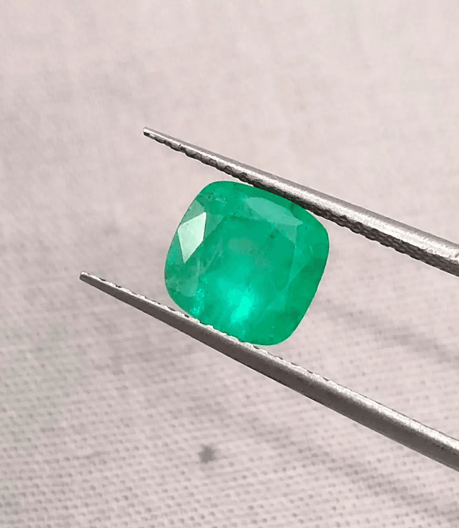 1.82ct Zambian Emerald, Natural Gemstone - SMSGEMS 