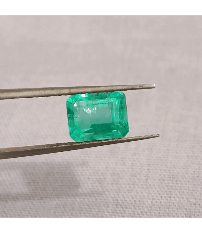 1.84ct Colombian Emerald , 100% Natural Earth Mined Gemstone - SMSGEMS 