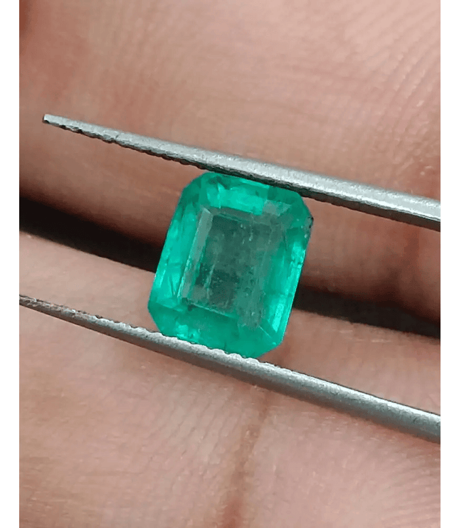 1.95ct Zambian Emerald, 100% Natural Earth Mined Gemstone. - SMSGEMS 