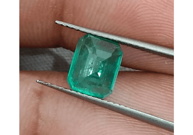 1.95ct Zambian Emerald, 100% Natural Earth Mined Gemstone. - SMSGEMS 