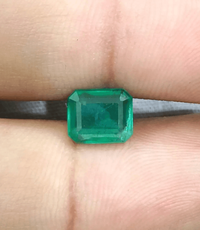 1.97ct Zambian Emerald, 100% Natural Gemstone - SMSGEMS 