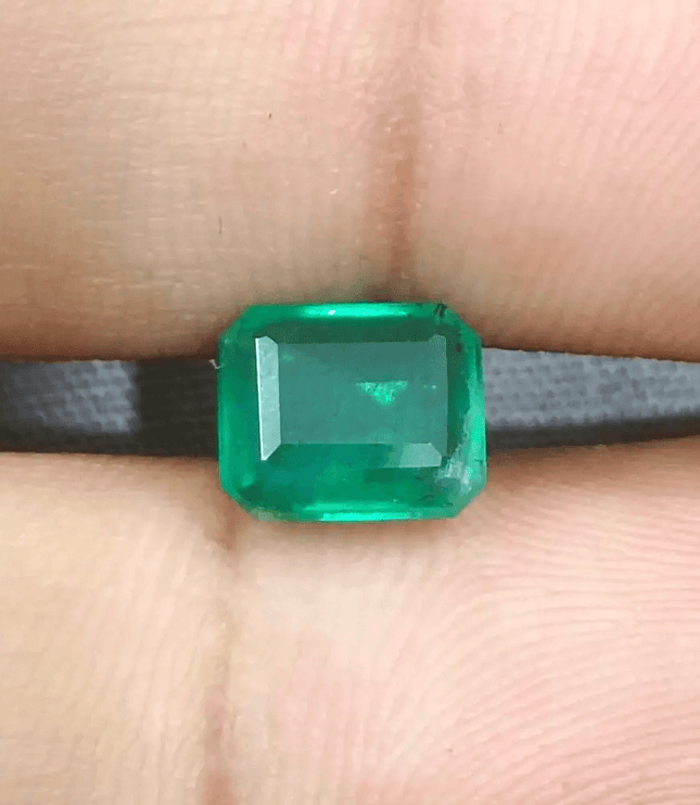 1.97ct Zambian Emerald, 100% Natural Gemstone - SMSGEMS 
