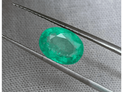 1.97ct Zambian Emerald , 100% Natural Earth Mined Gemstone - SMSGEMS 