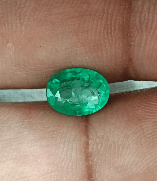1.97ct Zambian Emerald , 100% Natural Earth Mined Gemstone - SMSGEMS 