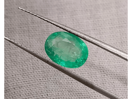 1.97ct Zambian Emerald , 100% Natural Earth Mined Gemstone - SMSGEMS 