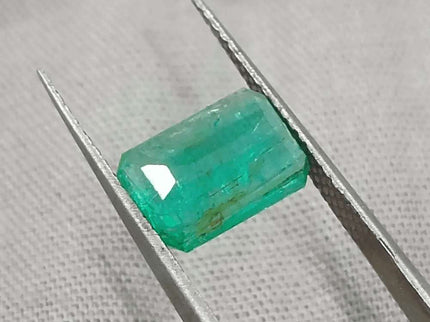 1.97ct Medium Green Emerald, Natural Gemstone - SMSGEMS 