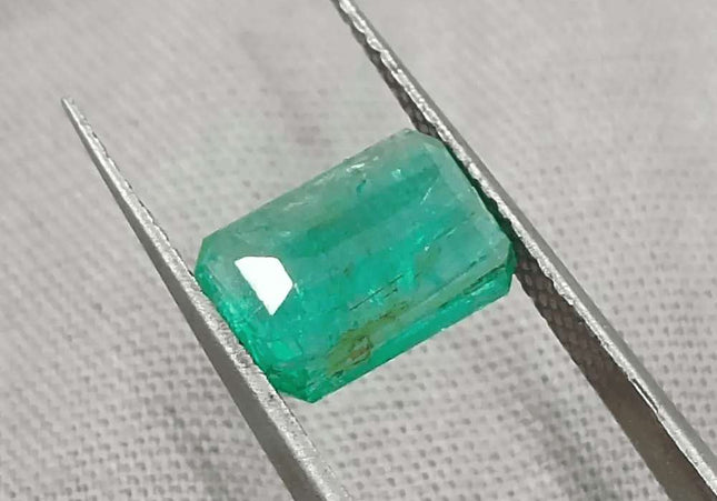 1.97ct Medium Green Emerald, Natural Gemstone - SMSGEMS 