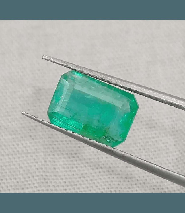 1.97ct Medium Green Emerald, Natural Gemstone - SMSGEMS 