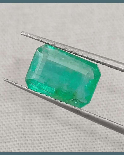 1.97ct Medium Green Emerald, Natural Gemstone - SMSGEMS 
