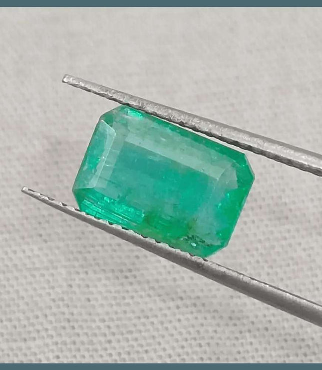 1.97ct Medium Green Emerald, Natural Gemstone - SMSGEMS 