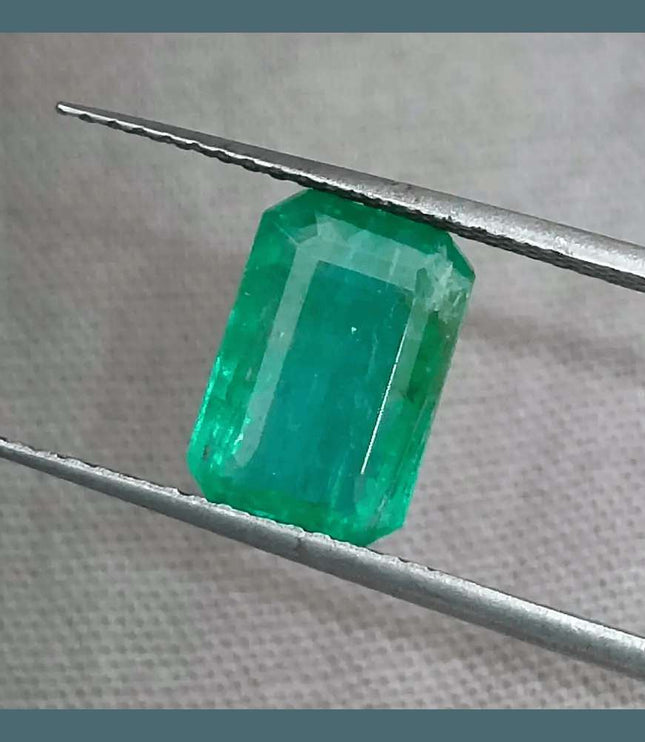 1.97ct Medium Green Emerald, Natural Gemstone - SMSGEMS 