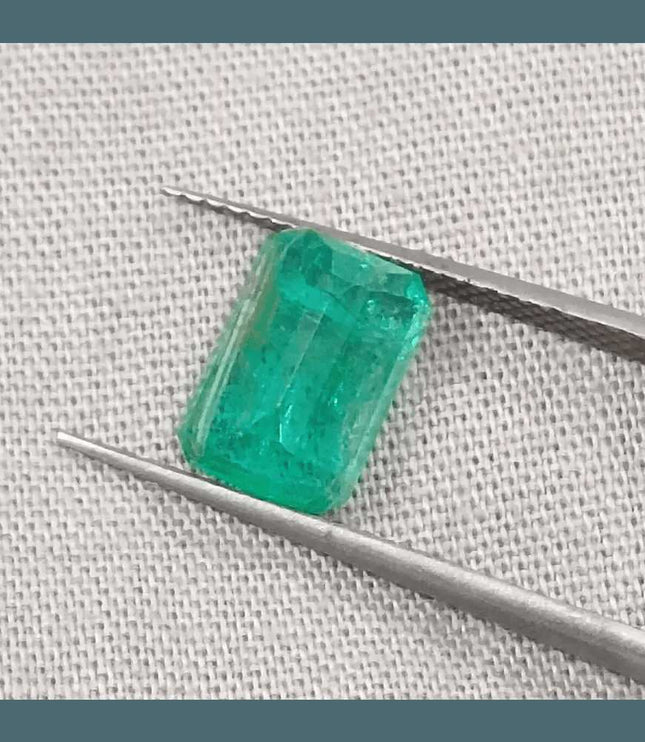 1.97ct Medium Green Emerald, Natural Gemstone - SMSGEMS 