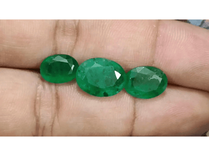 10.09ct Vivid Green Emerald Parcel, Natural Gemstones - SMSGEMS 