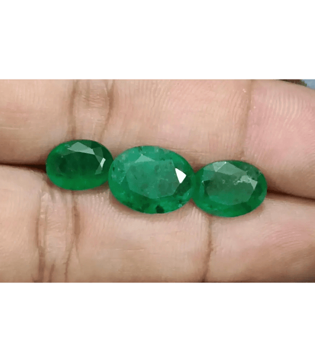 10.09ct Vivid Green Emerald Parcel, Natural Gemstones - SMSGEMS 
