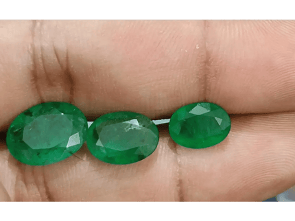 10.09ct Vivid Green Emerald Parcel, Natural Gemstones - SMSGEMS 