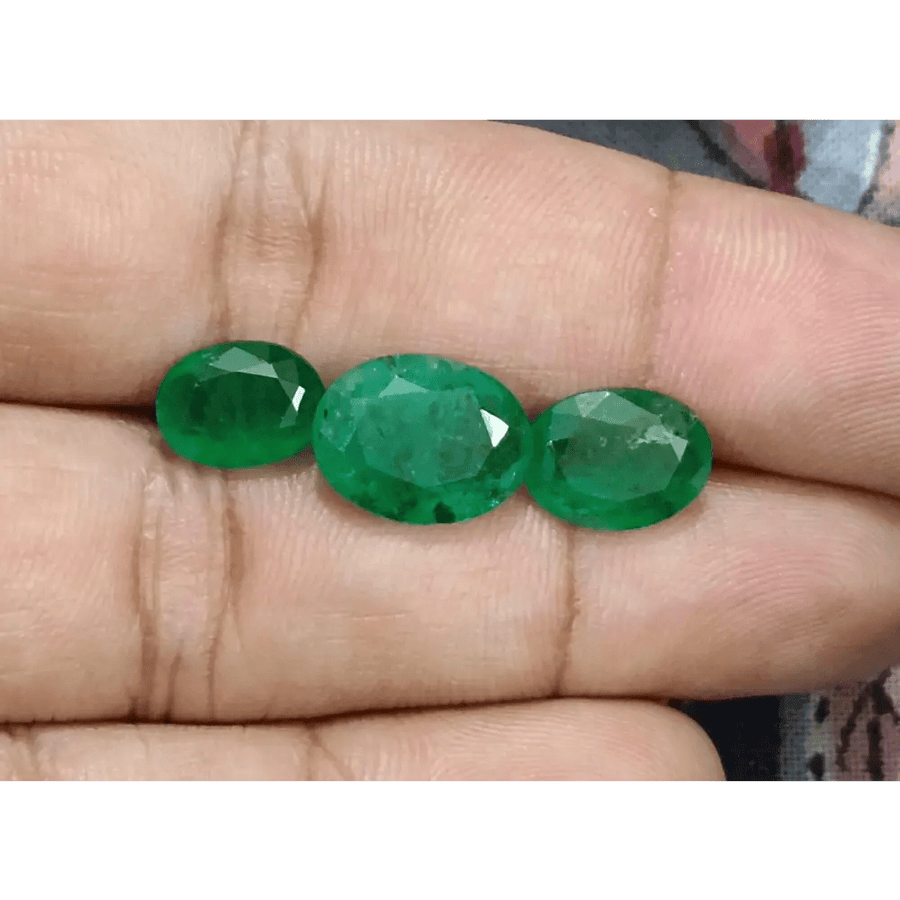 10.09ct Vivid Green Emerald Parcel, Natural Gemstones - SMSGEMS 
