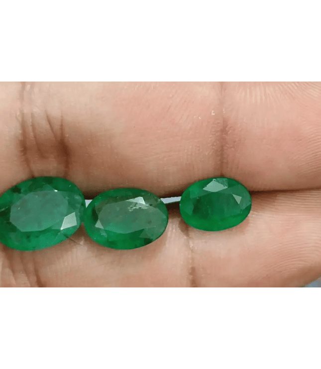 10.09ct Vivid Green Emerald Parcel, Natural Gemstones - SMSGEMS 