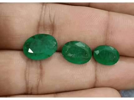 10.09ct Vivid Green Emerald Parcel, Natural Gemstones - SMSGEMS 