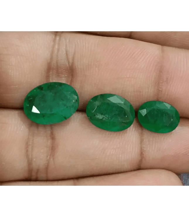 10.09ct Vivid Green Emerald Parcel, Natural Gemstones - SMSGEMS 