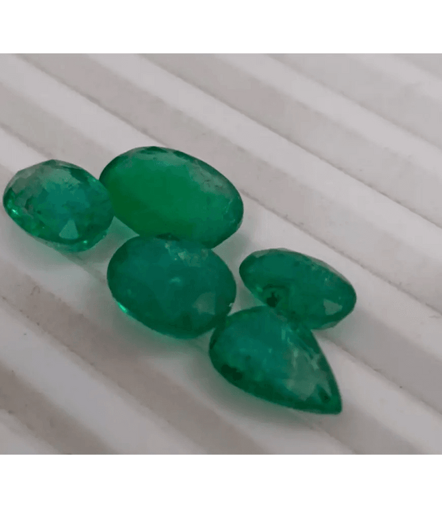 10.70ct Emerald Parcel, Natural Gemstones - SMSGEMS 