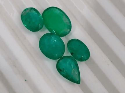 10.70ct Emerald Parcel, Natural Gemstones - SMSGEMS 