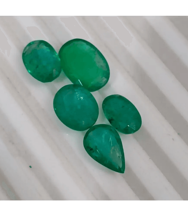 10.70ct Emerald Parcel, Natural Gemstones - SMSGEMS 