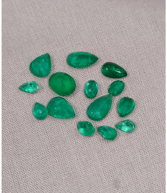 10.85ct Fine Quality Emerald Parcel, 100% Natural Gems - SMSGEMS 
