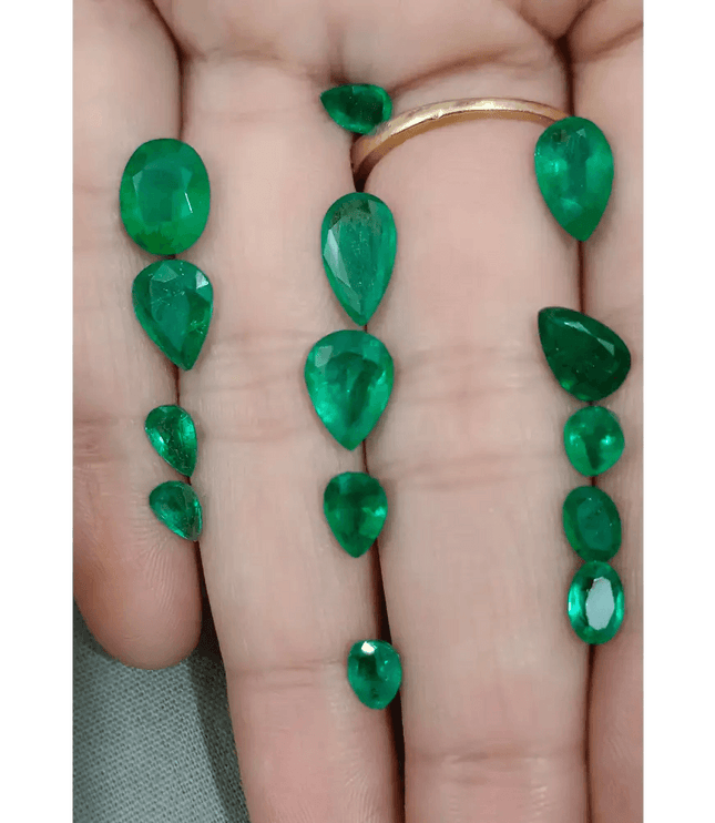 10.85ct Fine Quality Emerald Parcel, 100% Natural Gems - SMSGEMS 