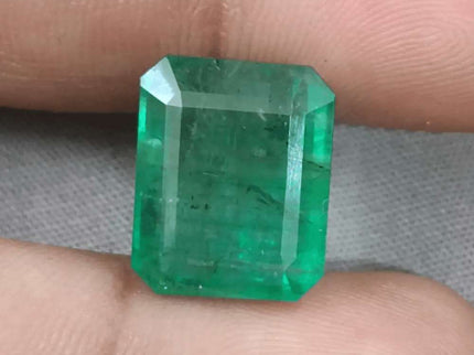 13.80ct Natural Swat Emerald Medium Light Green - SMSGEMS 
