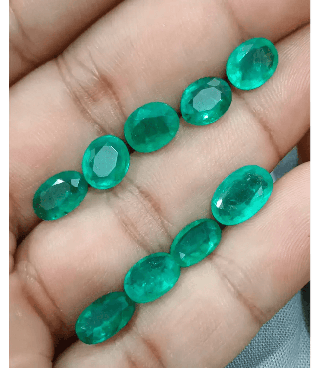 16.32ct Emerald Parcel, 100% Natural Gemstones - SMSGEMS 