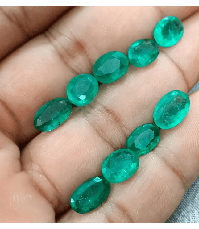 16.32ct Emerald Parcel, 100% Natural Gemstones - SMSGEMS 