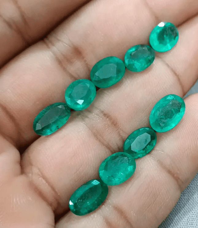 16.32ct Emerald Parcel, 100% Natural Gemstones - SMSGEMS 