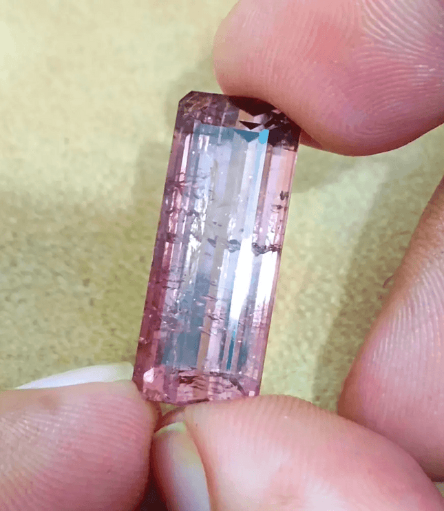 19.44ct Burgundy Red Rubellite Tourmaline, 100% Natural Untreated Gemstone. - SMSGEMS 