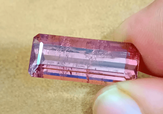19.44ct Burgundy Red Rubellite Tourmaline, 100% Natural Untreated Gemstone. - SMSGEMS 