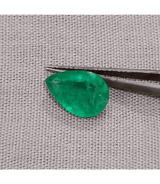 2.01ct Vivid Green Zambian Emerald, Natural Earth Mined Gemstone - SMSGEMS 