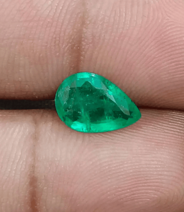 2.01ct Vivid Green Zambian Emerald, Natural Earth Mined Gemstone - SMSGEMS 